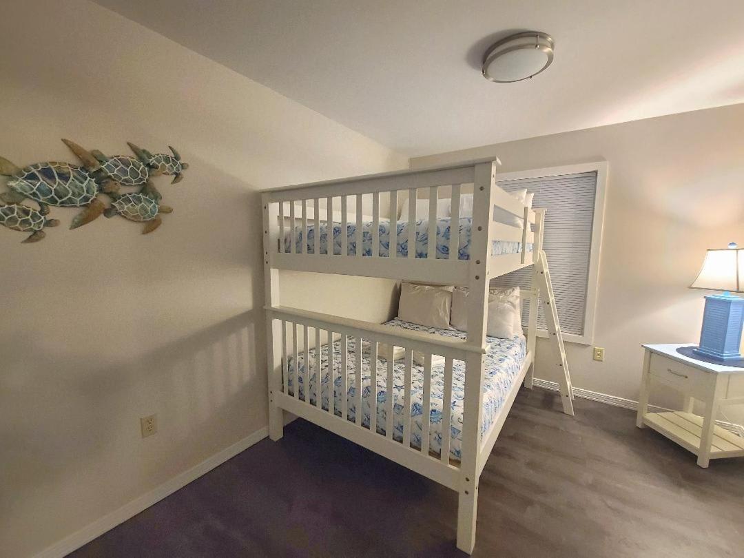 The Beach Is Only Steps Away Gulf Shores Exterior foto